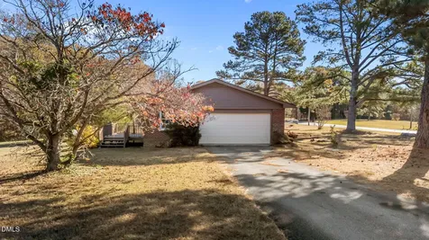 10 Alease Drive Zebulon NC 27597