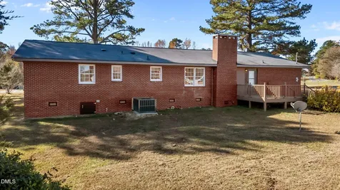 10 Alease Drive Zebulon NC 27597