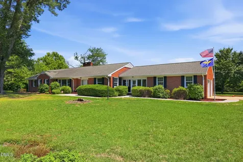 880 Wire Road Bunnlevel NC 28323