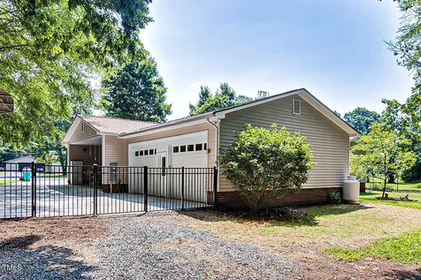 835 Pearleman Teague Road Siler City NC 27344