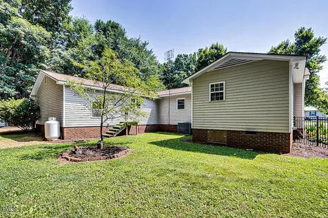 835 Pearleman Teague Road Siler City NC 27344