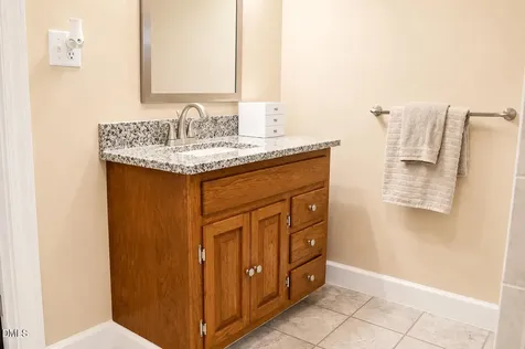 1066 Nc 27 E Lillington NC 27546