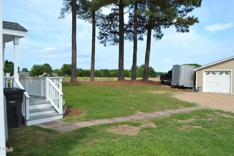 1066 Nc 27 E Lillington NC 27546