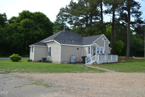 1066 Nc 27 E Lillington NC 27546