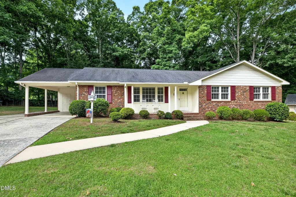 18 Dubarry Court Durham NC 27705