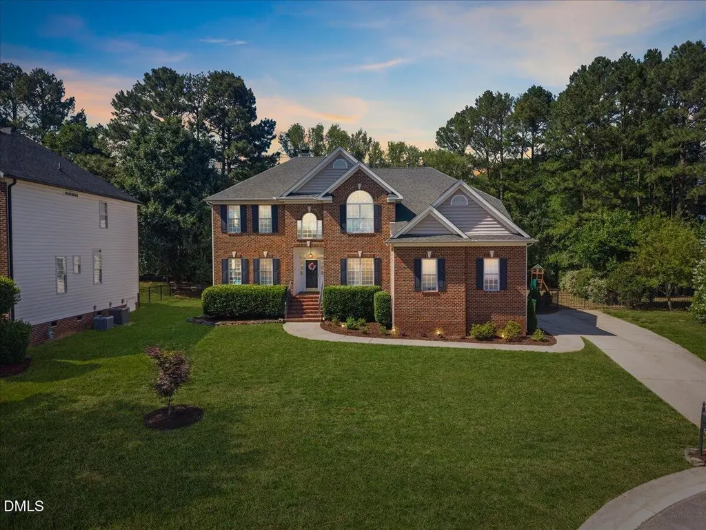 2817 Crystal Oaks Lane Raleigh NC 27614