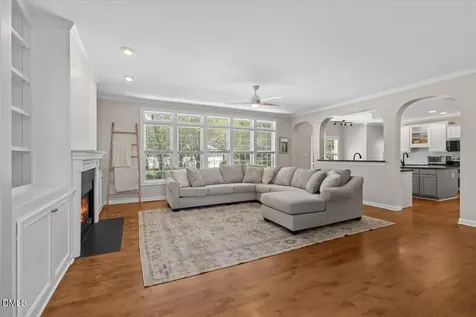 2817 Crystal Oaks Lane Raleigh NC 27614