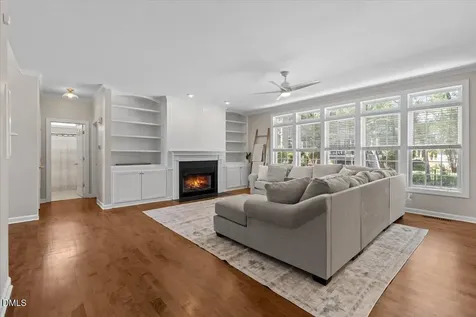 2817 Crystal Oaks Lane Raleigh NC 27614