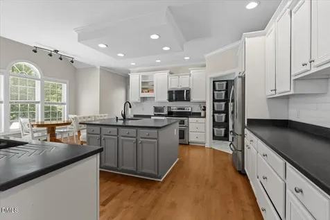 2817 Crystal Oaks Lane Raleigh NC 27614