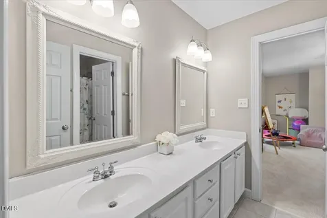 2817 Crystal Oaks Lane Raleigh NC 27614