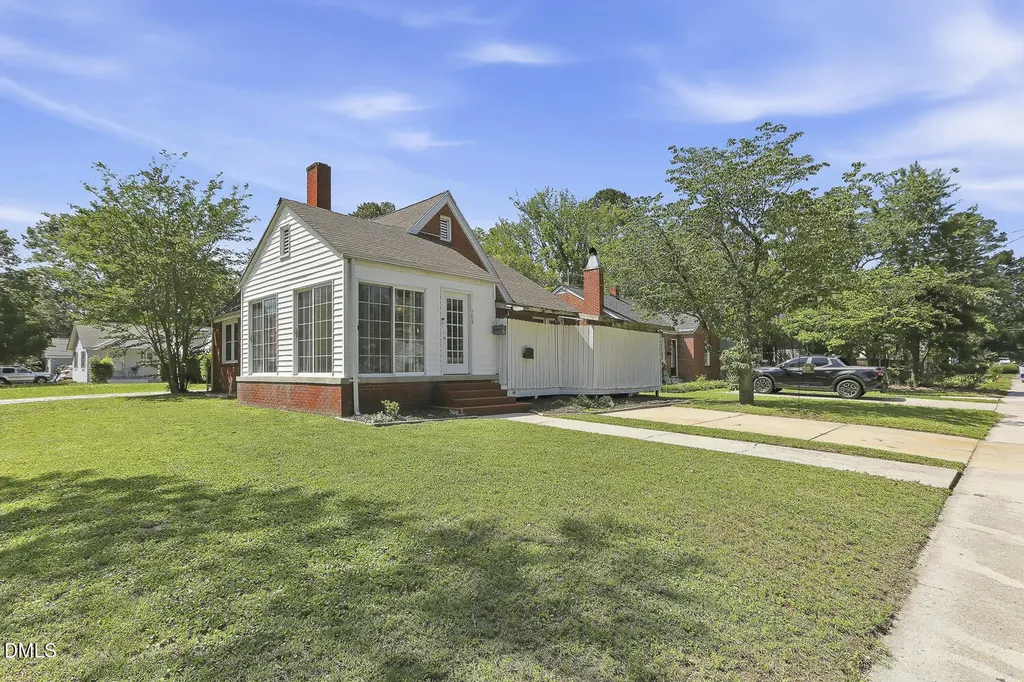 708 S 3rd Street Smithfield NC 27577