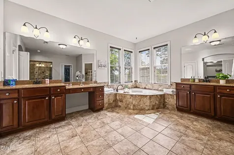 5 Teahouse Court Durham NC 27707