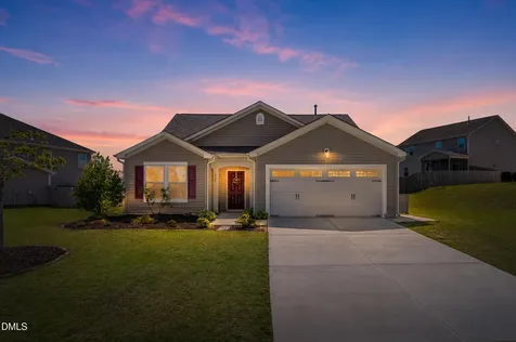 716 Harvest Point Drive Fuquay Varina NC 27526