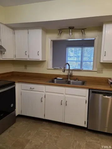 6416 Meadow View Drive Raleigh NC 27609