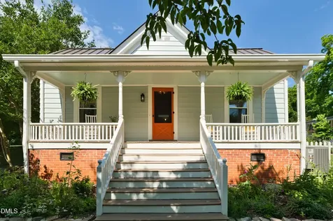 108 S Occoneechee Street Hillsborough NC 27278