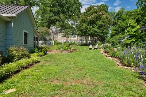 108 S Occoneechee Street Hillsborough NC 27278