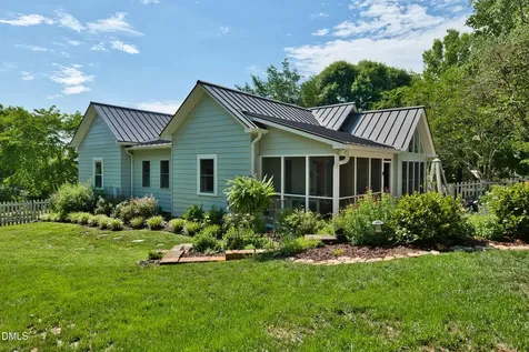 108 S Occoneechee Street Hillsborough NC 27278