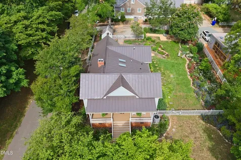 108 S Occoneechee Street Hillsborough NC 27278