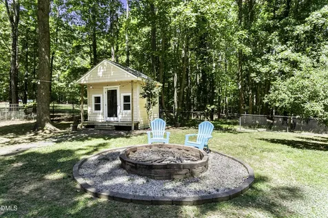 8 Rabbit Path Bahama NC 27503
