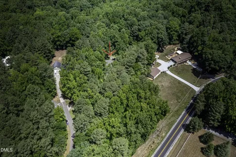 8 Rabbit Path Bahama NC 27503