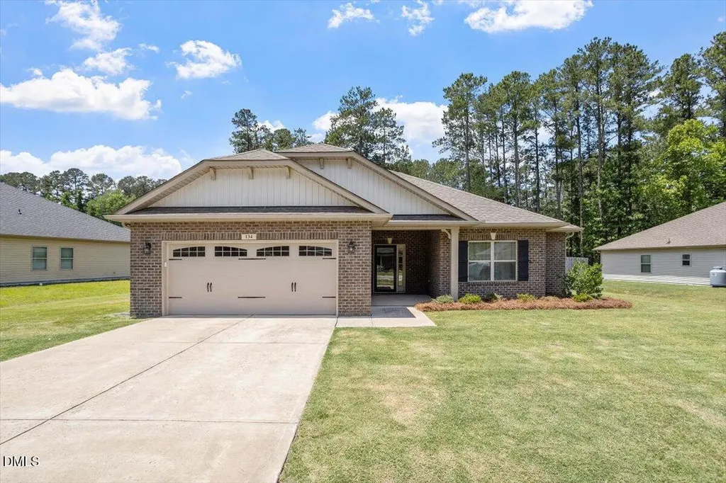 134 Woodwater Circle Lillington NC 27546