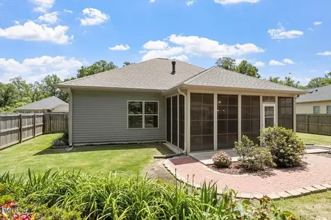 134 Woodwater Circle Lillington NC 27546