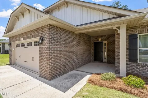 134 Woodwater Circle Lillington NC 27546