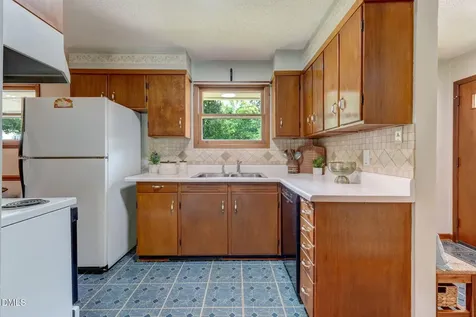 648 Williamsdale Road Graham NC 27253