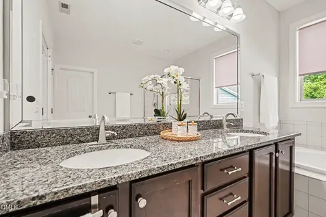 108 Aldenwood Place Apex NC 27539