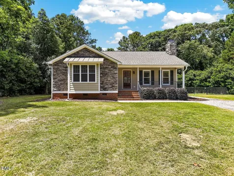211 Deep Pool Court Benson NC 27504