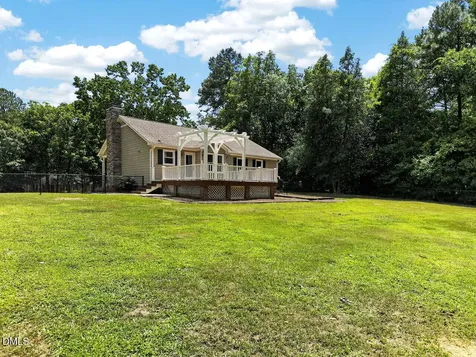 211 Deep Pool Court Benson NC 27504