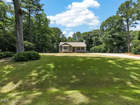 211 Deep Pool Court Benson NC 27504