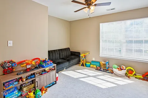 1724 E Ridge Heights Drive Fuquay Varina NC 27526