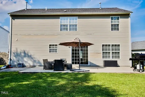 1724 E Ridge Heights Drive Fuquay Varina NC 27526