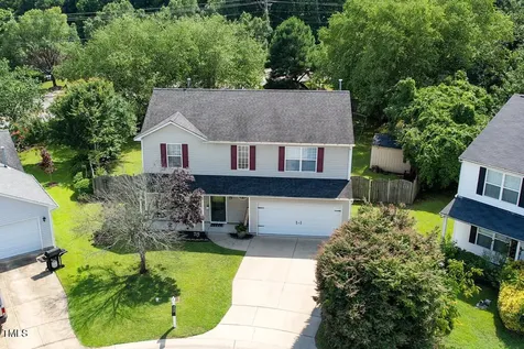 1724 E Ridge Heights Drive Fuquay Varina NC 27526