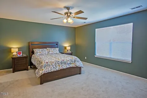 1724 E Ridge Heights Drive Fuquay Varina NC 27526