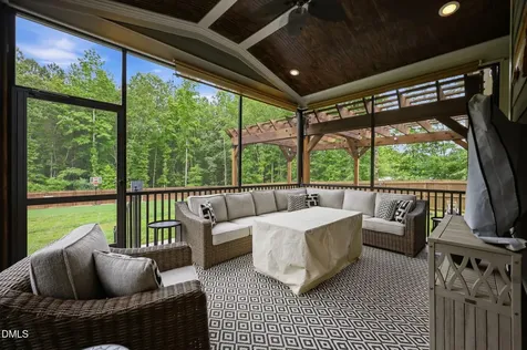 1537 Sweetwater Lane Raleigh NC 27610