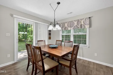 5313 Thistlebrook Court Raleigh NC 27610