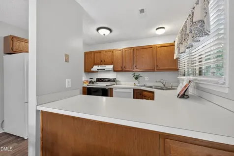 5313 Thistlebrook Court Raleigh NC 27610