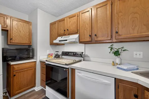 5313 Thistlebrook Court Raleigh NC 27610