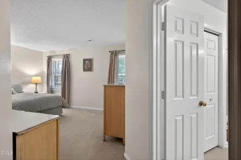 5313 Thistlebrook Court Raleigh NC 27610