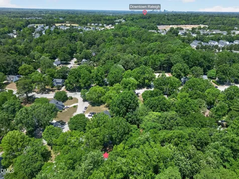 5313 Thistlebrook Court Raleigh NC 27610