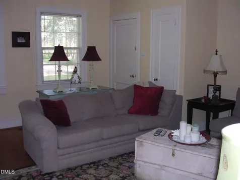 12 Henderson Street Raleigh NC 27607