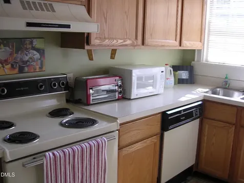 12 Henderson Street Raleigh NC 27607