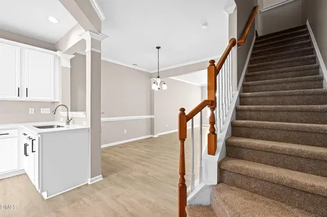 8472 Central Drive Raleigh NC 27613