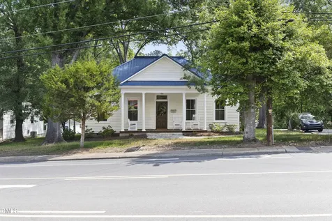 915 S 3rd Street Sanford NC 27330