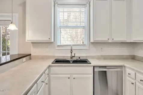 545 Hadlow Street Fuquay Varina NC 27526