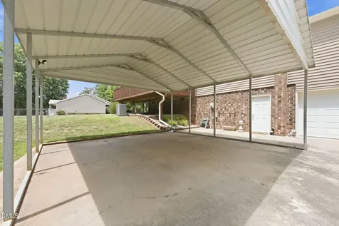 3124 Oakridge Drive Graham NC 27253
