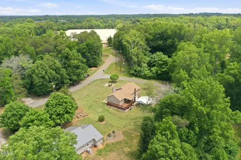 3124 Oakridge Drive Graham NC 27253