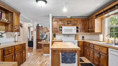 1635 Us-15 Creedmoor NC 27522